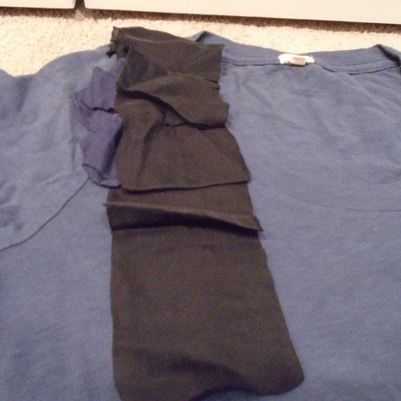 *EUC* Lot of 2 J.Crew tees - Picture 7 of 8